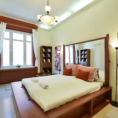 Ultra Central Apartment At Synagogue Budapeşte Dış mekan fotoğraf