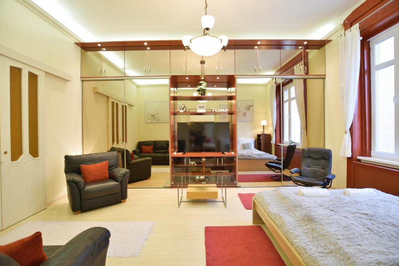 Ultra Central Apartment At Synagogue Budapeşte Dış mekan fotoğraf